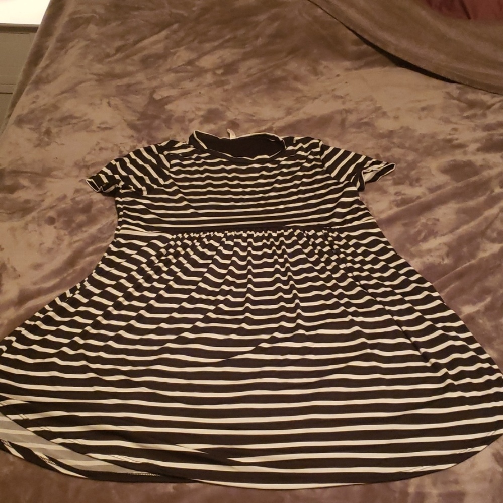 CHIC SOUL Black/white stripped babydoll dress